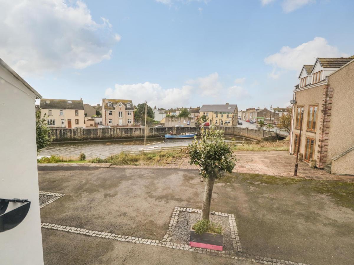 Harbour View Villa Millom Luaran gambar